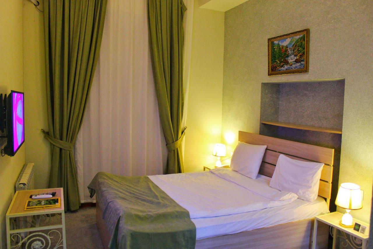 Antique Palace Baku Hotel Buitenkant foto